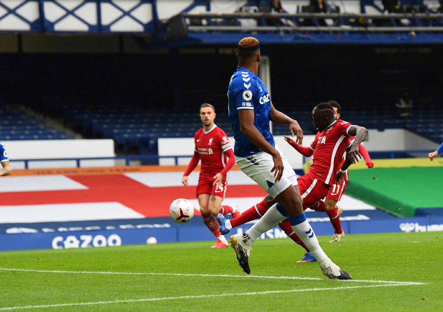 球迷们的观 球迷们的观